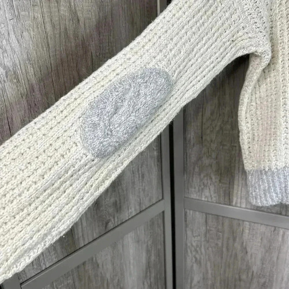 Sleeping On Snow Sweater Medium Cable Knit Elbow Patch Cream and Gray M - Picture 7 of 9